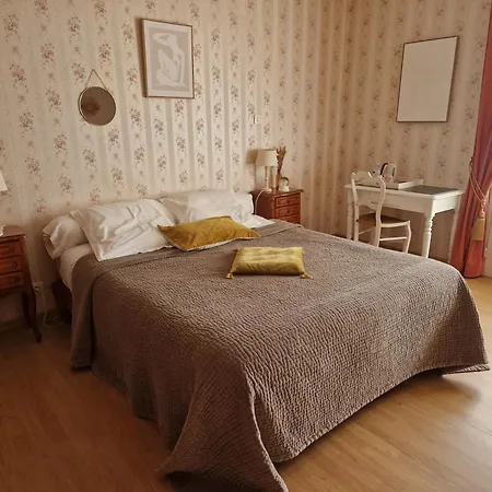 Le Logis De La Lande Penzion La Boissière-des-Landes