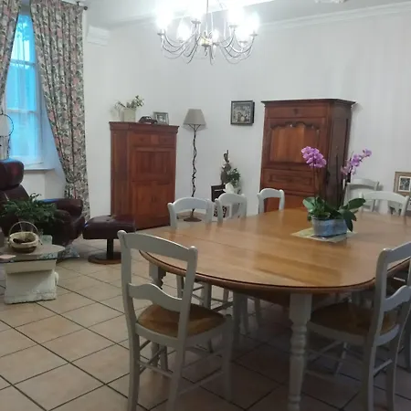 Le Logis De La Lande 3*