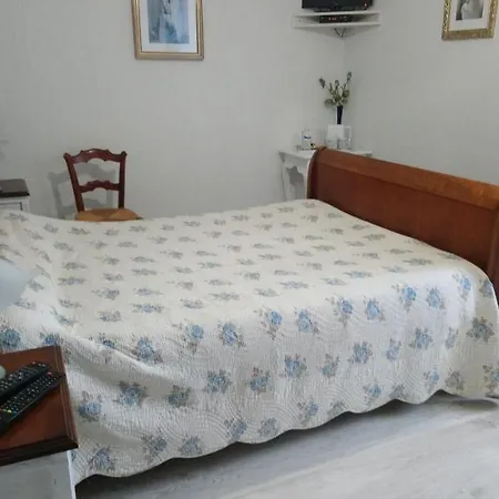 Le Logis De La Lande 3*