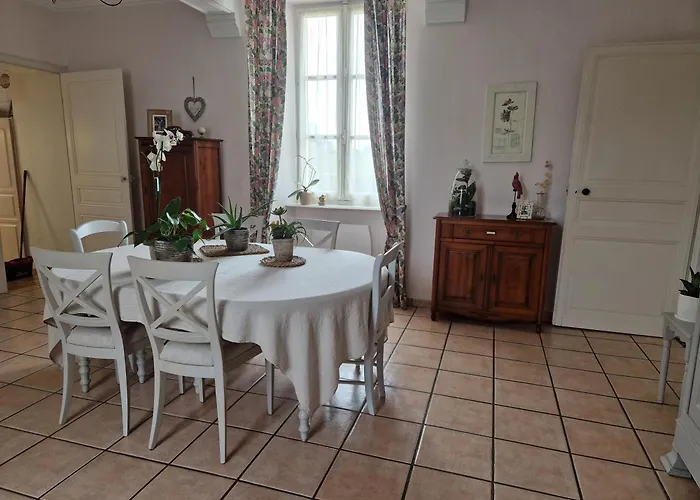 Le Logis De La Lande 3*